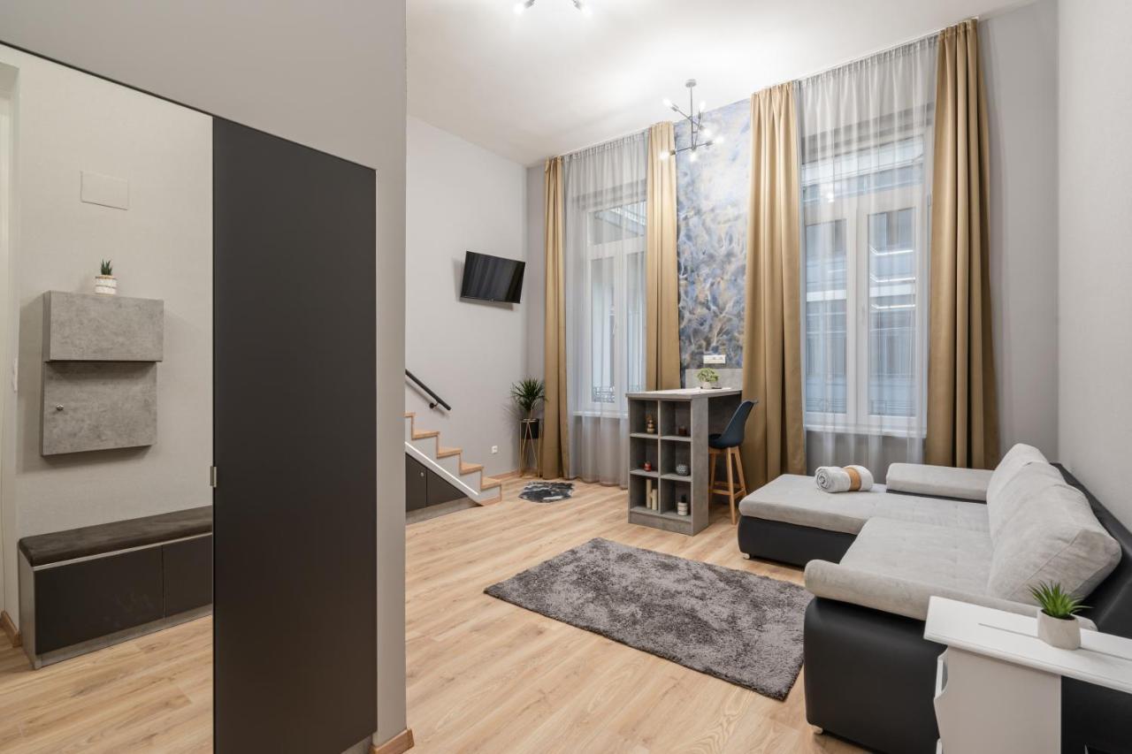 Petite Elegance Apartment Budapest Esterno foto