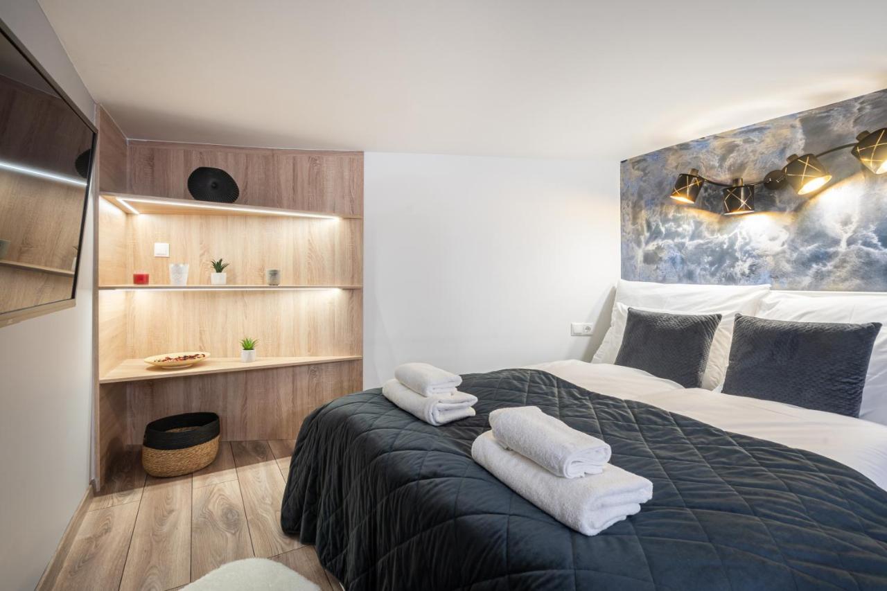 Petite Elegance Apartment Budapest Esterno foto